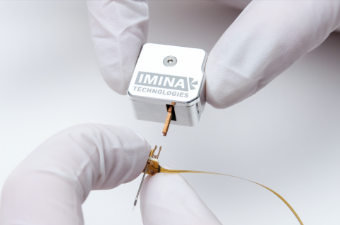 The unique motion technology offered by the miBot, Imina's tiny mobile robot, allows sub-nanometric positioning resolution over large traveling ranges, unmatched ease of use and high mechanical stability.